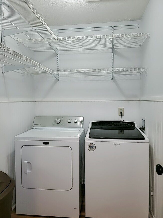 Cuarto de lavandería - 2708 S 17th St
