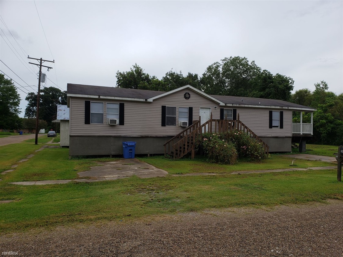 Primary Photo - 3 br, 2 bath Mobile Home - 201 E Charity St