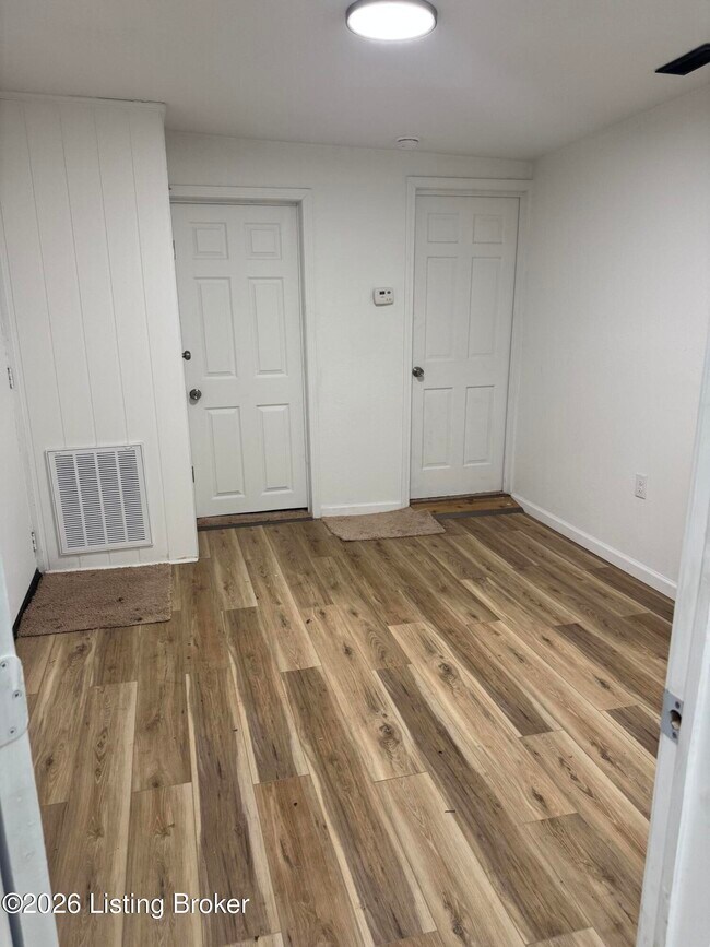 Building Photo - 424 S 22nd St