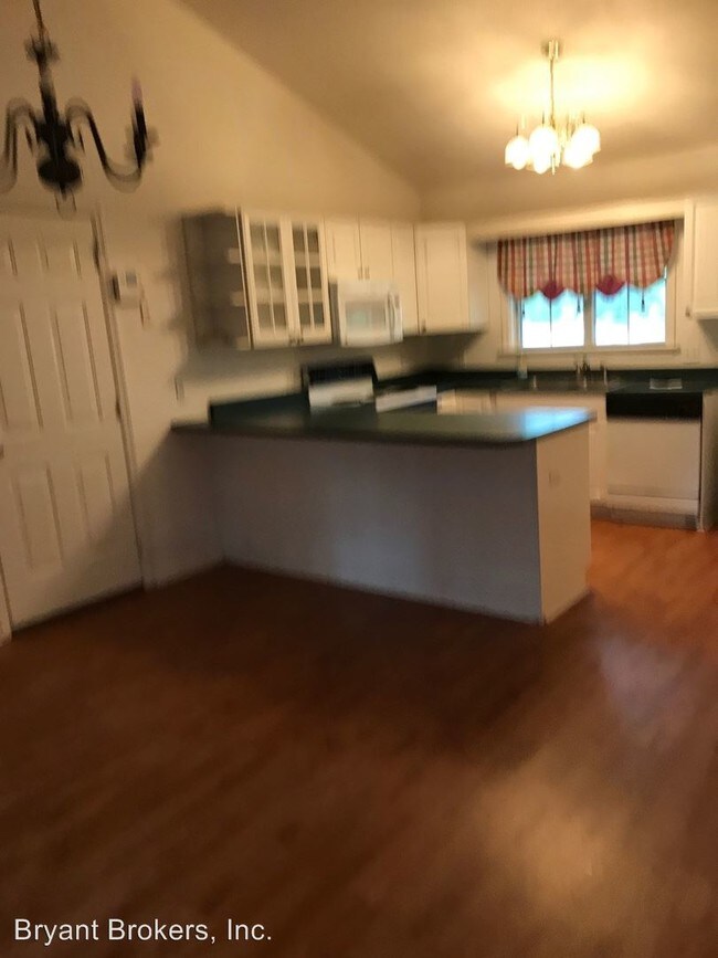 Building Photo - 3 br, 2 bath House - 1 Telfair