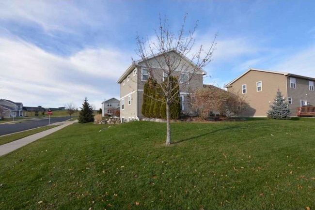 Building Photo - 441 Breckenridge Rd