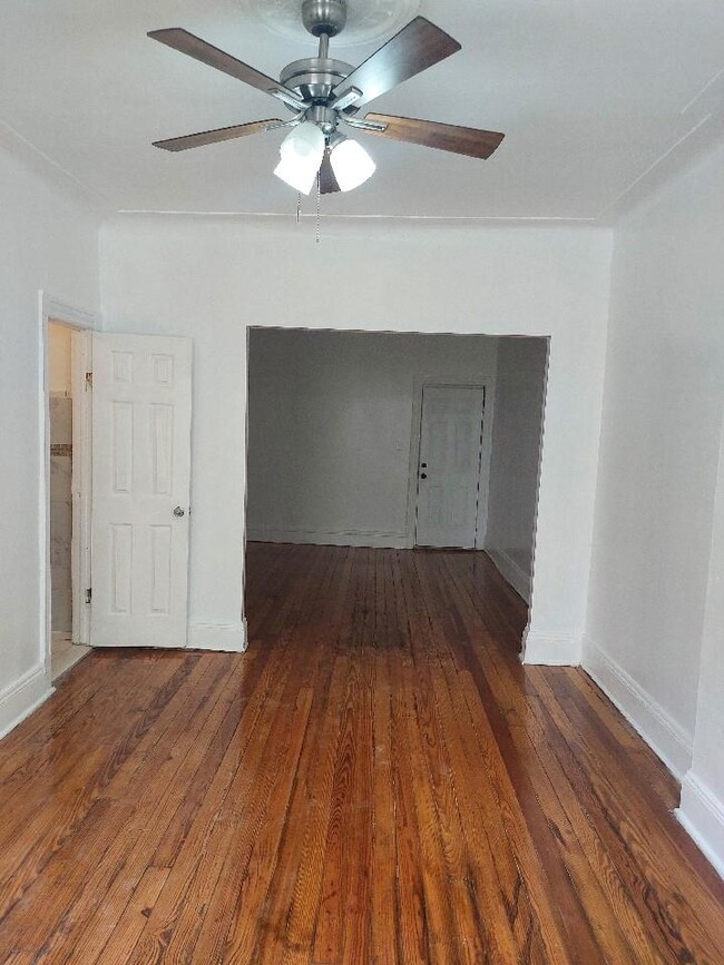 Building Photo - 236 Ridgewood Ave