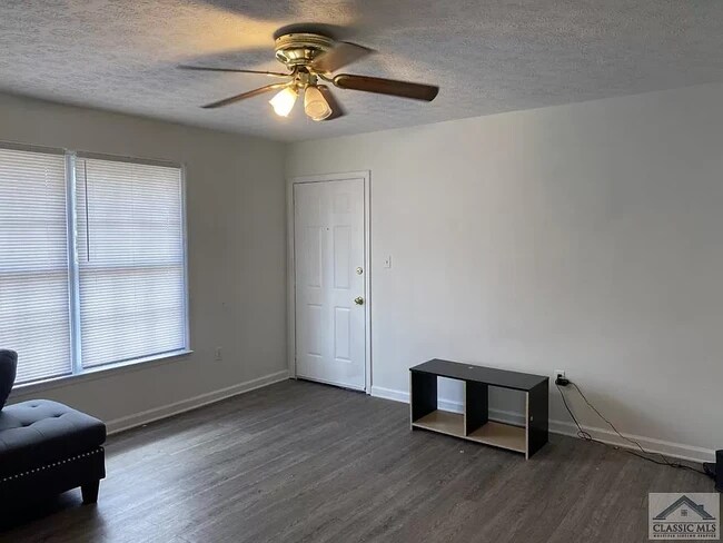 Entrance - Living/family room - 120 Barrington Pl