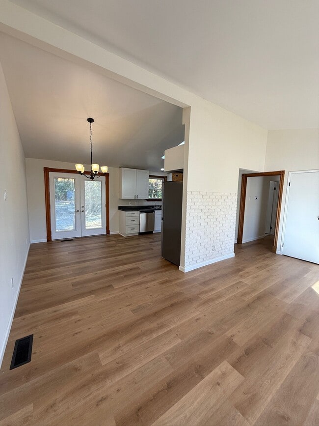 Foto del edificio - 91 Cedar Ridge Dr