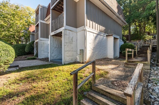 Foto del edificio - End-unit condo in Midtown!