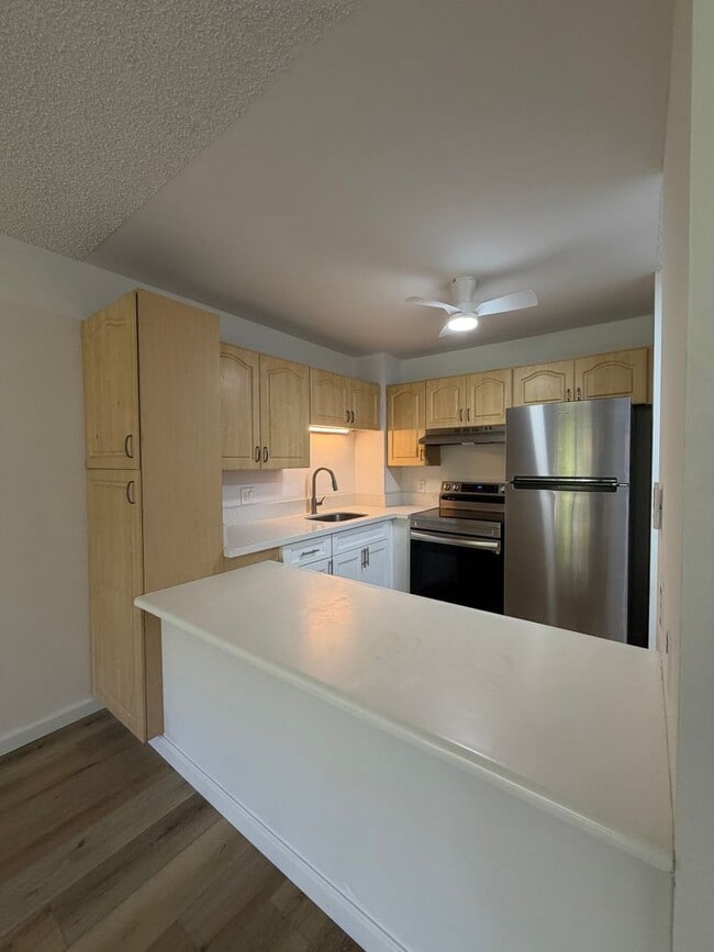 Building Photo - 55 S Kukui St