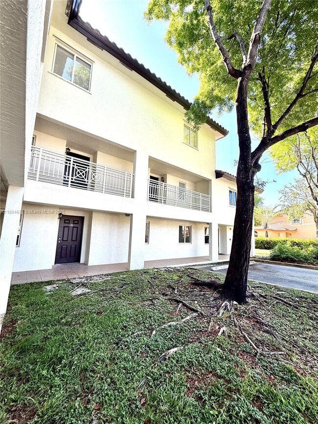 Foto del edificio - 8851 NW 112th Ave