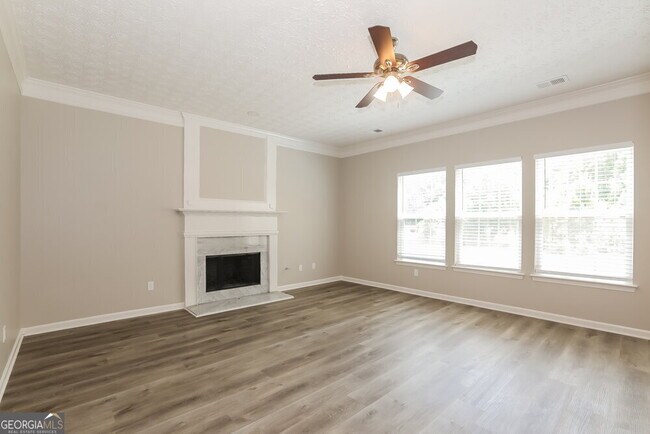 Building Photo - 25 Valley Brook Dr