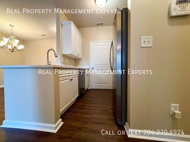 Building Photo - 18711 Ruffner Dr