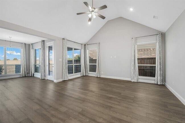 Foto del edificio - 3813 Brinkley Dr