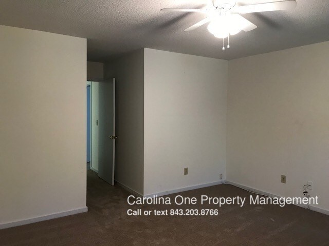 Building Photo - 1252 Marshview Dr