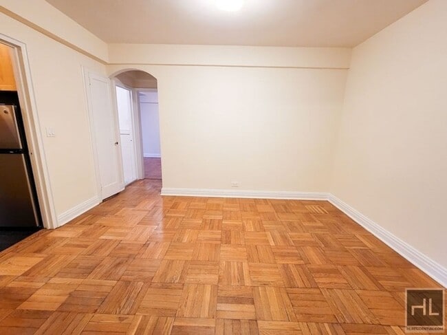 Foto del edificio - EAST 56 STREET