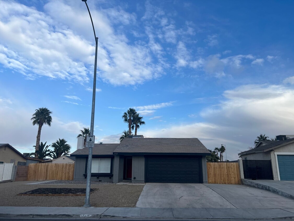 Primary Photo - Newly Remodeled 1 story home