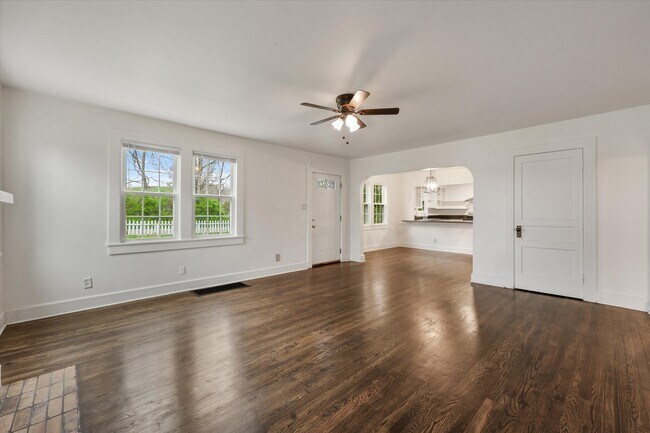 Foto del edificio - 3232 Fairmont Blvd