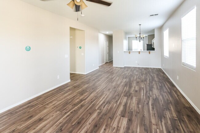 Foto del edificio - 7403 W St Charles Ave