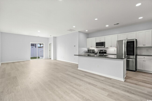 Foto del edificio - 336 Hidden Cove Dr