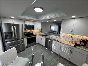 Building Photo - 1515 SW 47th Terrace