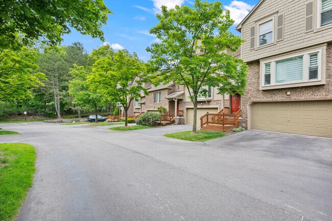 Foto del edificio - 6352 Aspen Ridge Blvd
