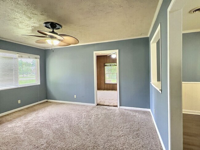 Building Photo - 3 Bed, 1 Bath in Montgomery close to Maxwell!
