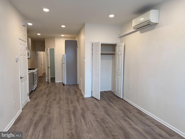 Photo - 2049 Snyder Ave Apartment