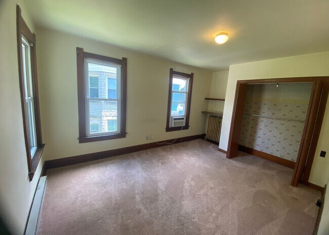 Bedroom - 220 E Court St