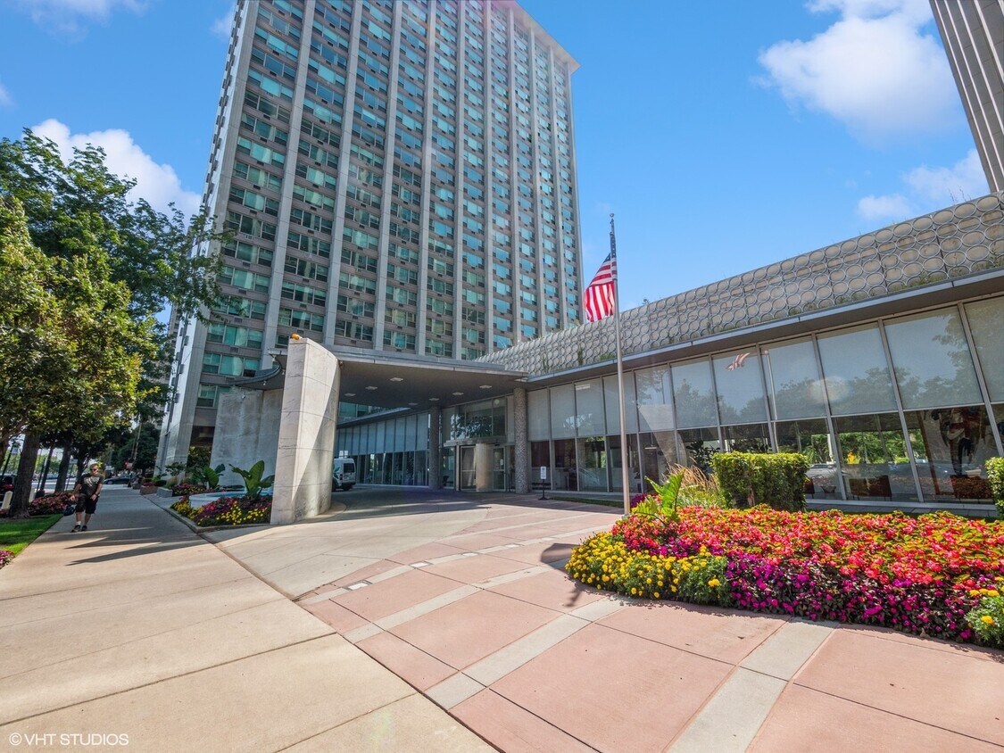 3600 N Lake Shore Dr Unit 1303, Chicago, IL 60613 Condo for Rent in