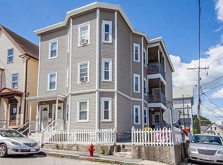 Foto principal - 71 Agawam St