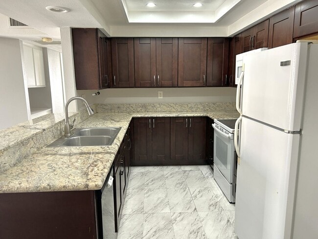 Building Photo - COUNTRY MILE RD POMONA 91766 (2 BED / 2 BATH)