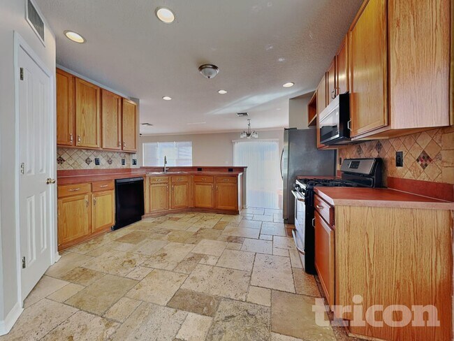 Foto del edificio - 3523 Hunting Creek Loop