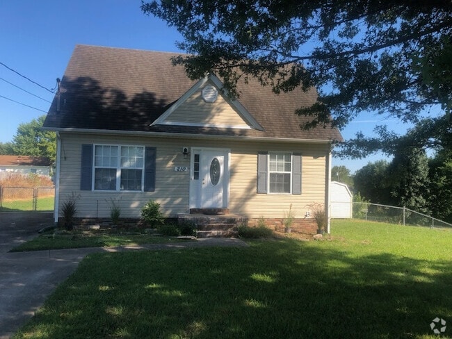 Building Photo - 210 Golden Pond Ave