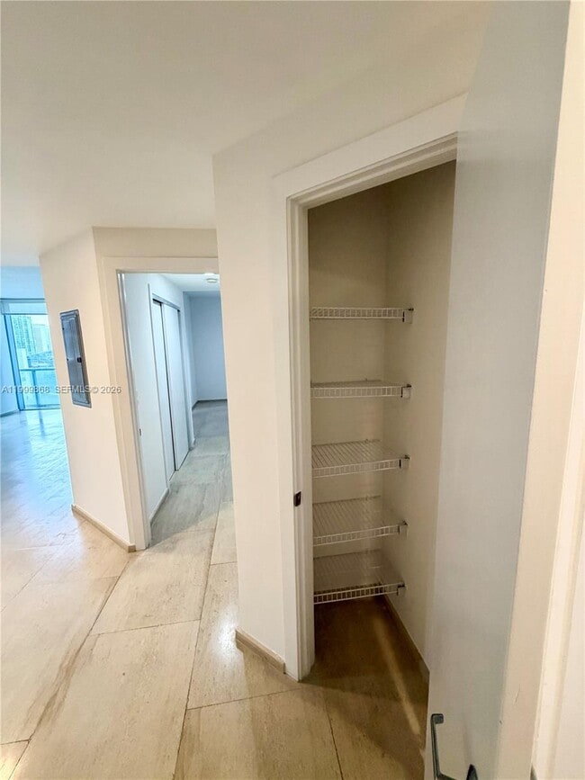 Foto del edificio - 1050 Brickell Ave