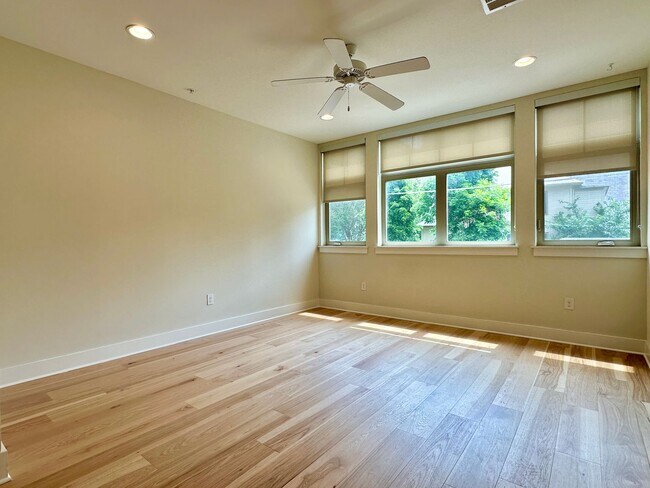 Foto del edificio - Celia's Court Unit #11