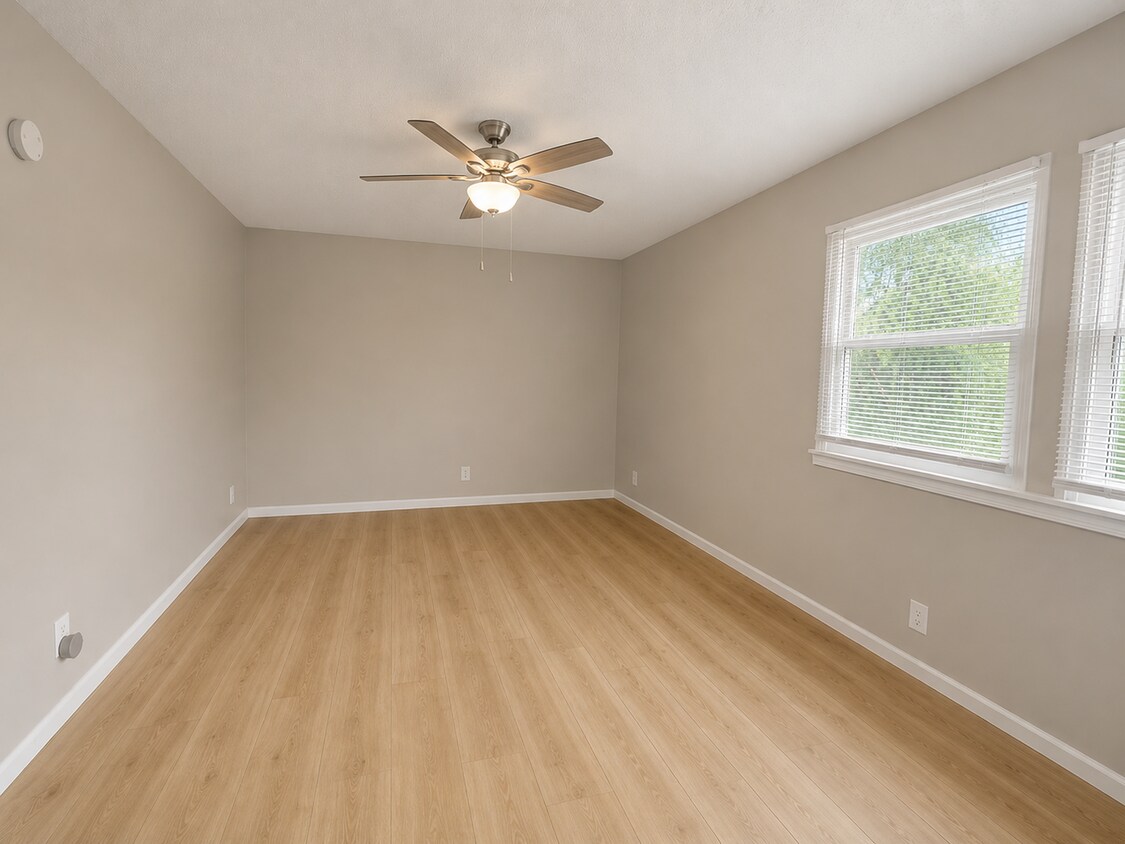 Building Photo - 756 Ringgold Rd