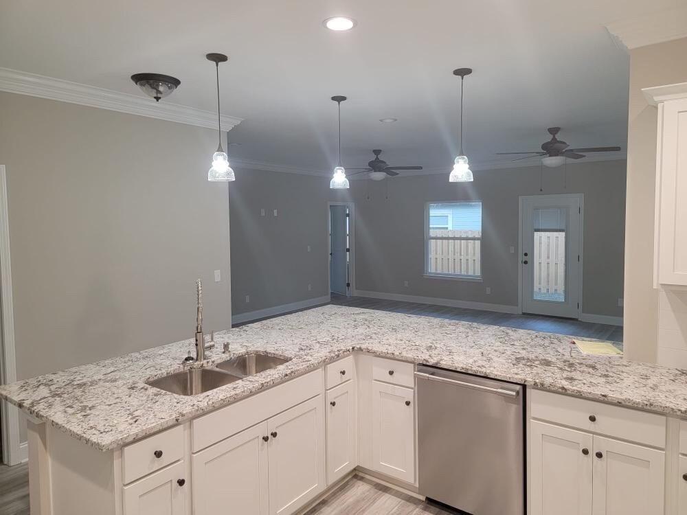 60 4th St, Shalimar, FL 32579 House for Rent in Shalimar, FL