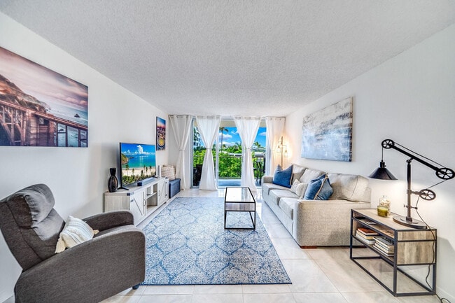 Foto del edificio - 3581 S Ocean Blvd