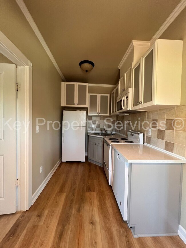 Foto del edificio - Charming One-Bedroom in Downtown Woodland