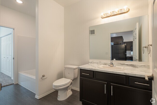 1HAB, 1BA - 774 ft² - The Altitude