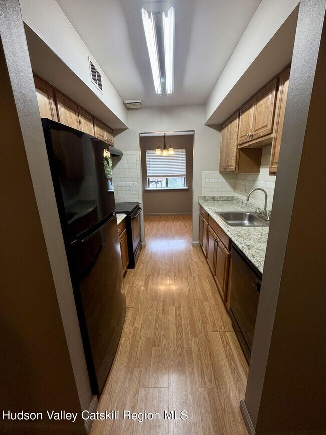 Building Photo - 616 Cherry Hill Dr