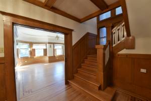 entry - 163 14th Ave