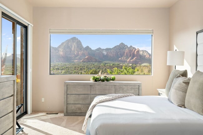 Building Photo - 30 Sycamore Canyon Rd