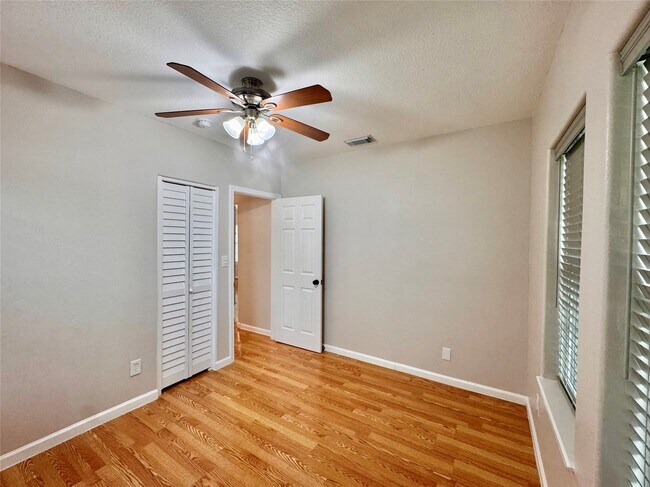 Foto del edificio - 805 Tabor St