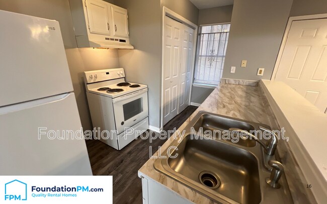 Foto del edificio - 3872 Windermere Rd
