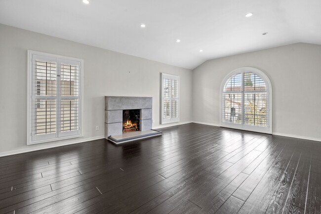 Sala de estar - 7930 W 4th St