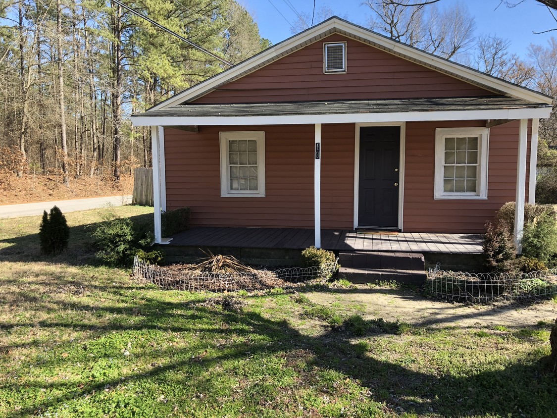 100 Duke St, Roanoke Rapids, NC 27870 House for Rent in Roanoke