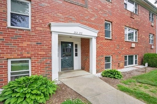 Building Photo - 272 Regency Park Dr