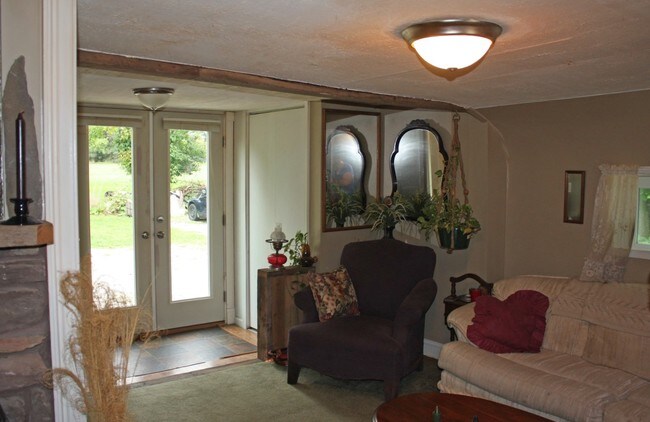 Foto del edificio - 653 W Liberty St