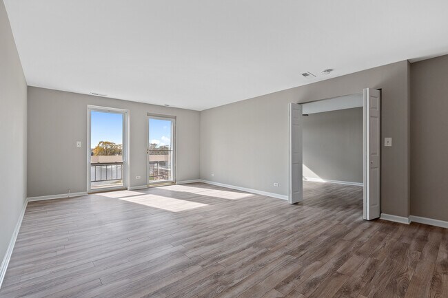 Building Photo - 1501 Darien Lake Dr