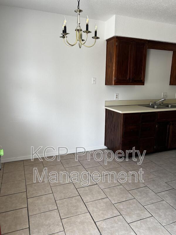 Building Photo - 336 Dogwood