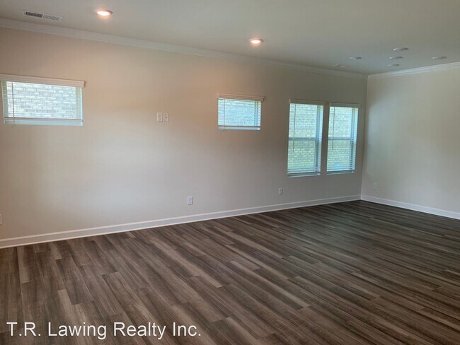 Building Photo - 3 br, 2.5 bath House - 3216 Lisburn Street