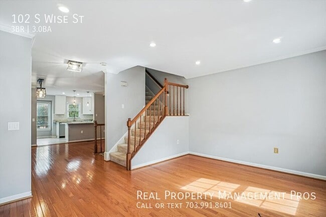 Foto del edificio - 102 S Wise St